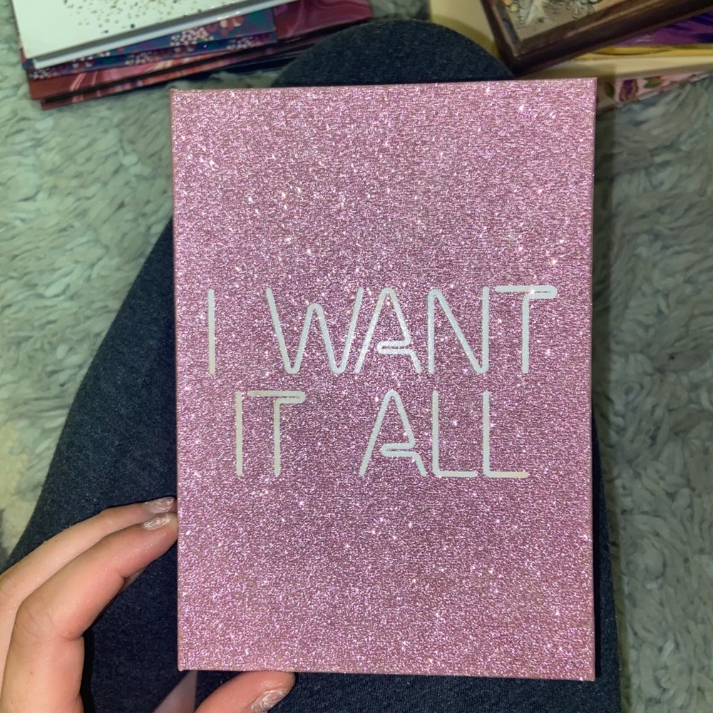 Kylie cosmetics palette